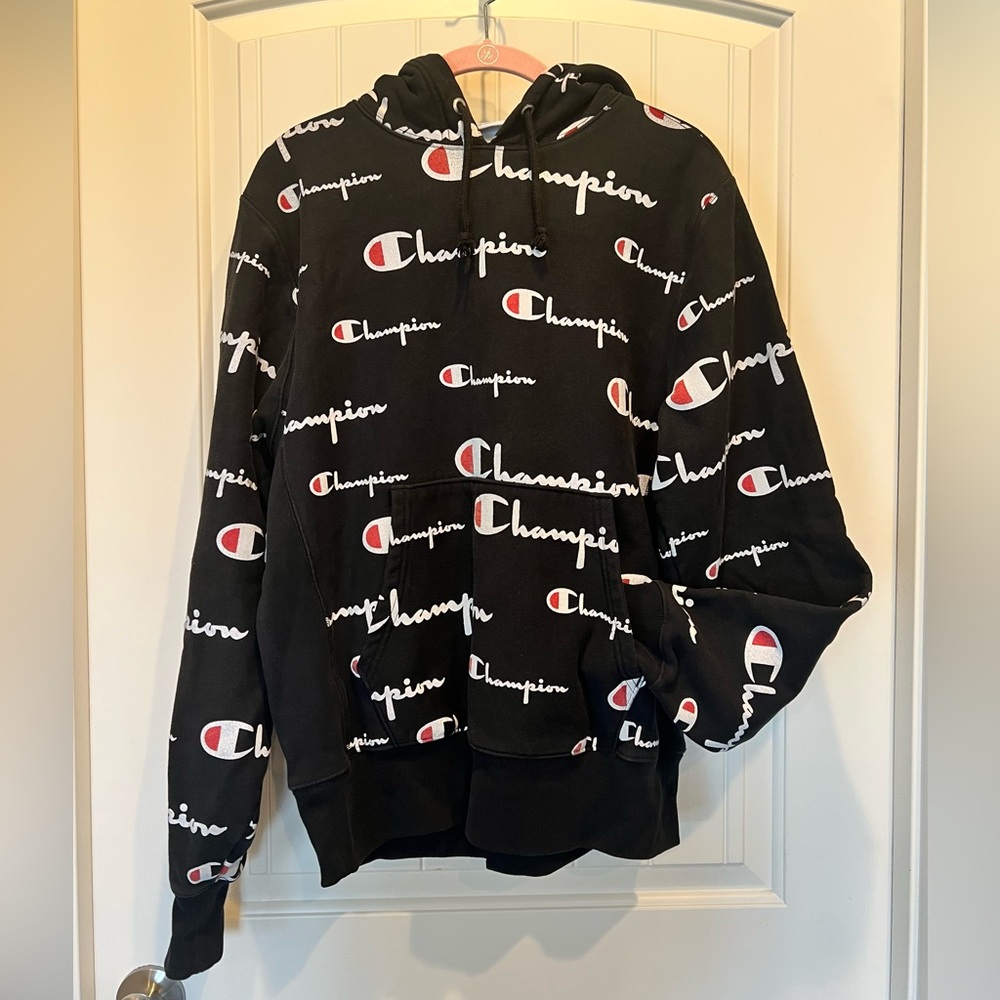 Champion Reverse Weave All Over
Logo Print Hoodie Sweatshirt Pocket SZ Medium